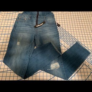 Juniors Dollhouse overalls. NWT